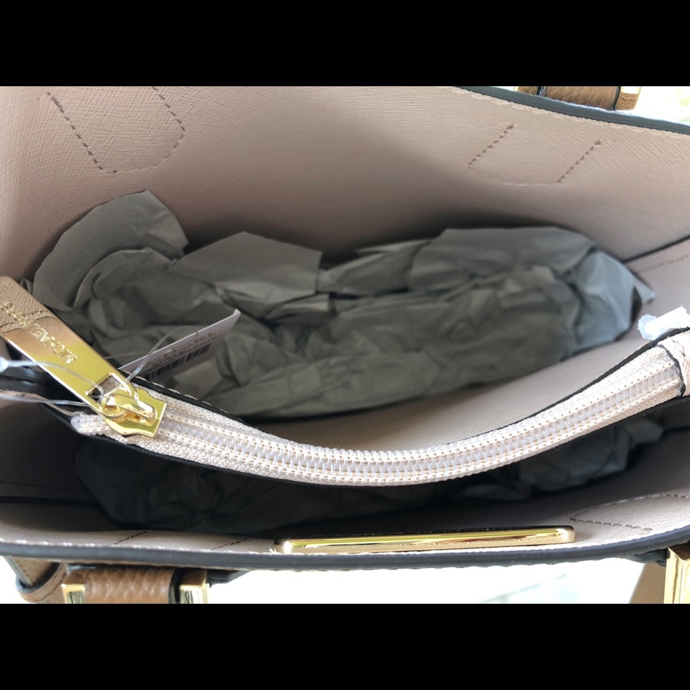 Gaby’sBags👜💕- NWT Michael Kors Medium Satchel - Picture 7 of 8